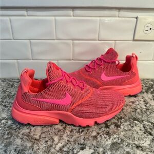 Women’s Nike Presto Flyknit (size 9.5)